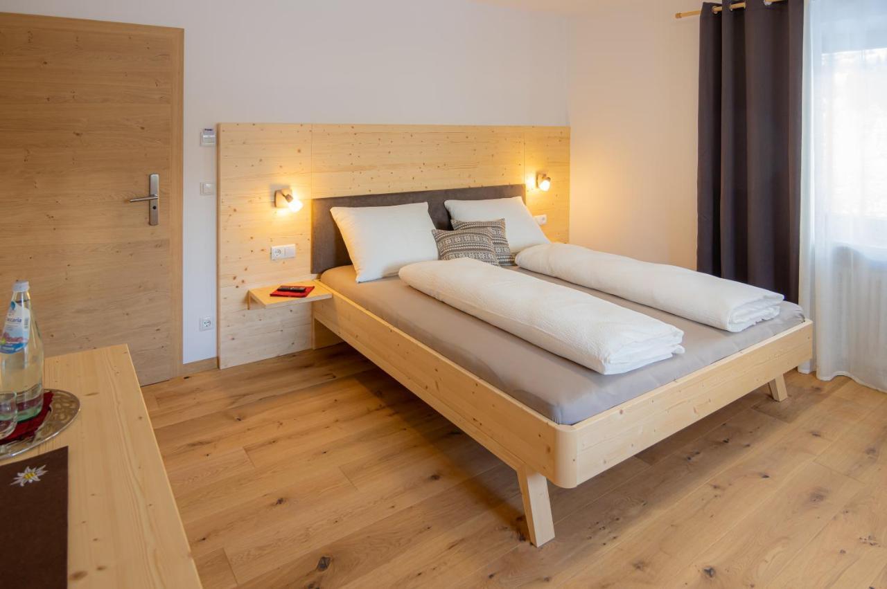 B&B Fruehlingsheim ราชีเนส ภายนอก รูปภาพ